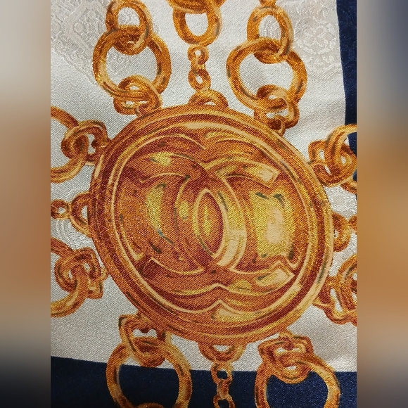 Authentic CHANEL Navy/White Coco Mark Gold Chain Pattern Silk Scarf - Picture 1 of 15